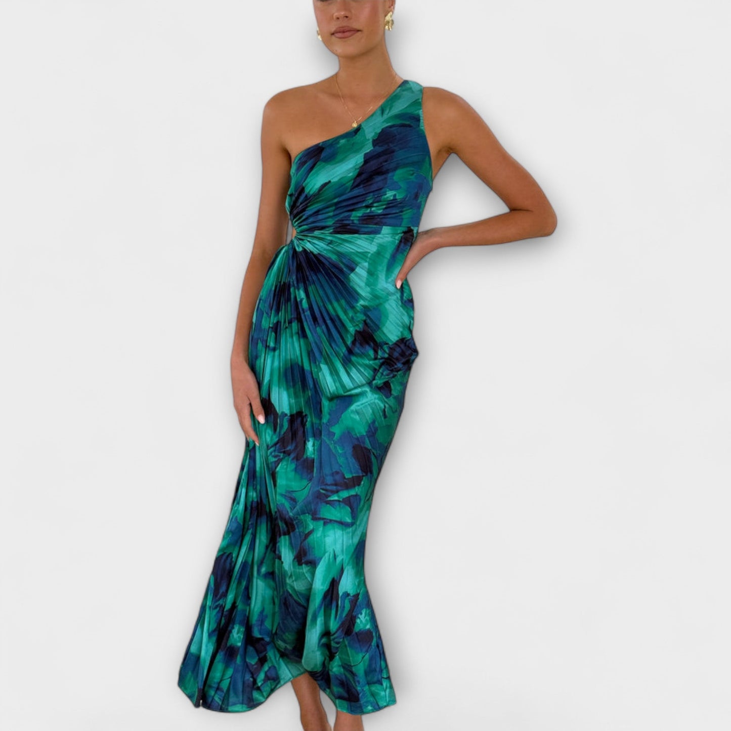Sienna - Chic Cut-Out Maxi Dress for Events