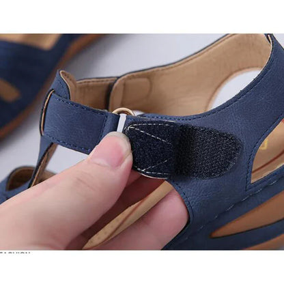 Adjustable Closed-Heel Sandals for Women - Ideal for Everyday Wear