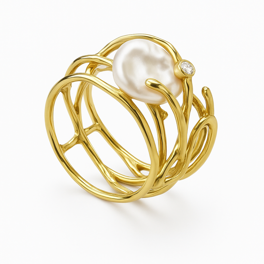 Antique Gold Ring Featuring a Pearl Detail