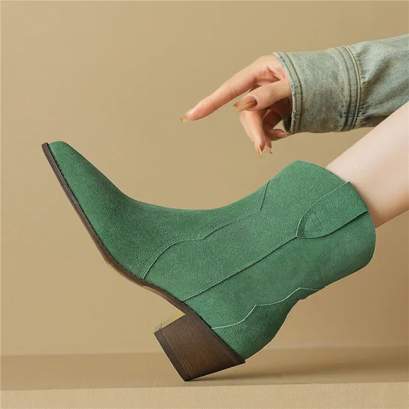 Chic Suede Western Boots for Stylish Outings