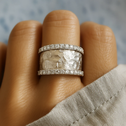 VINTAGE SILVER ZIRCONIA RING