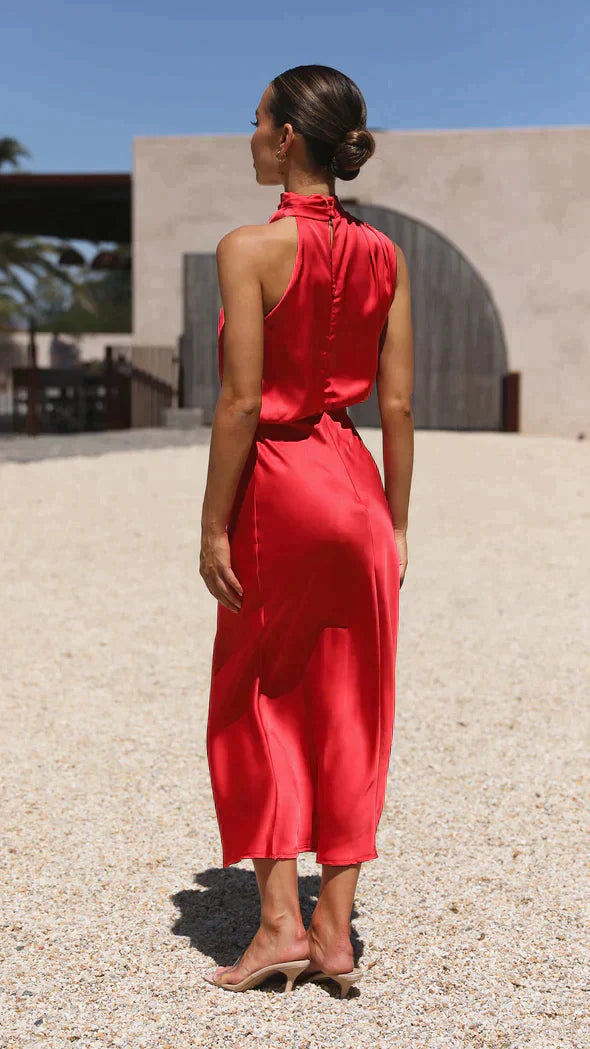 Chic Halter Midi Dress – Flowing Silhouette for Any Occasion
